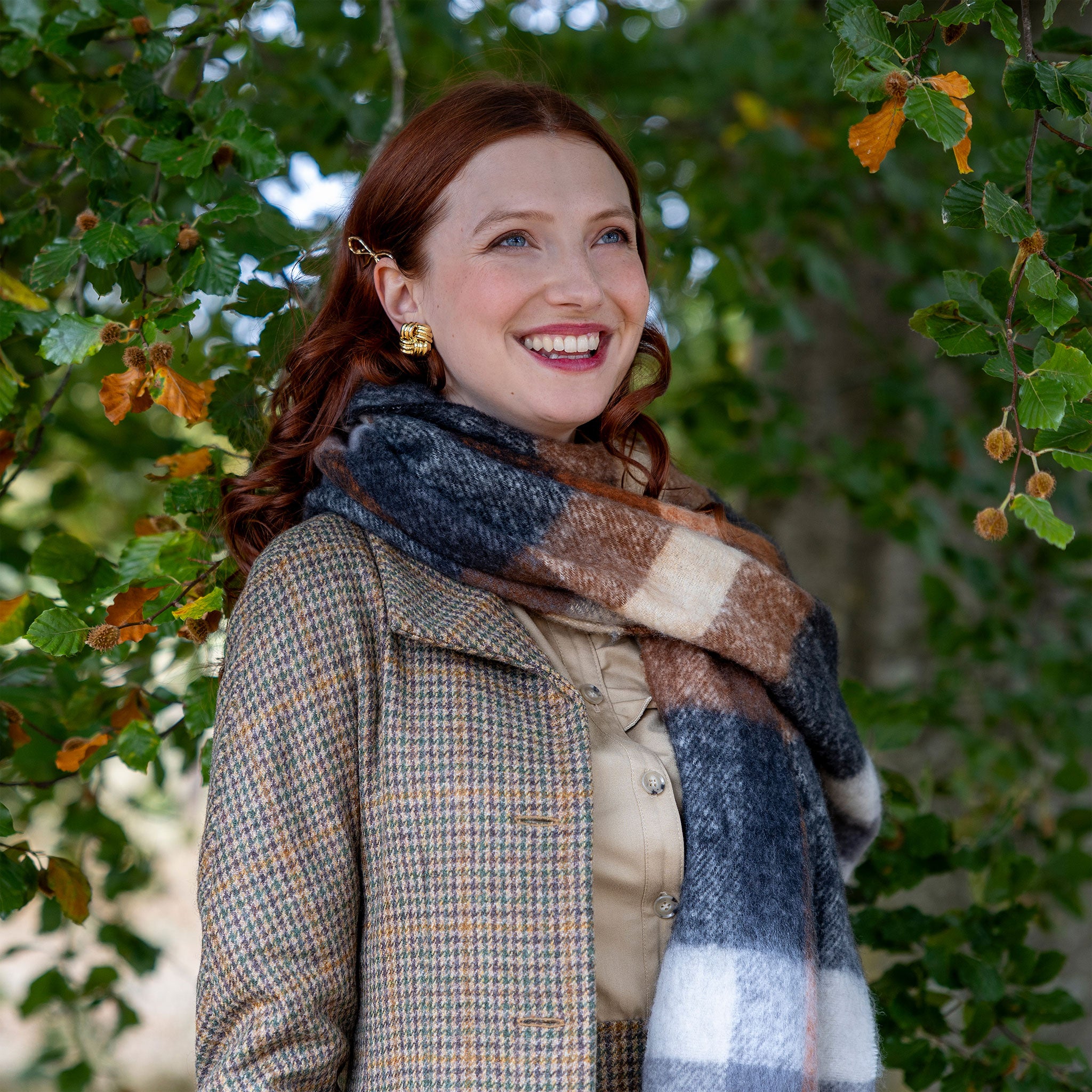 Women's Plaid Check Blanket Scarf with Tassels Dents