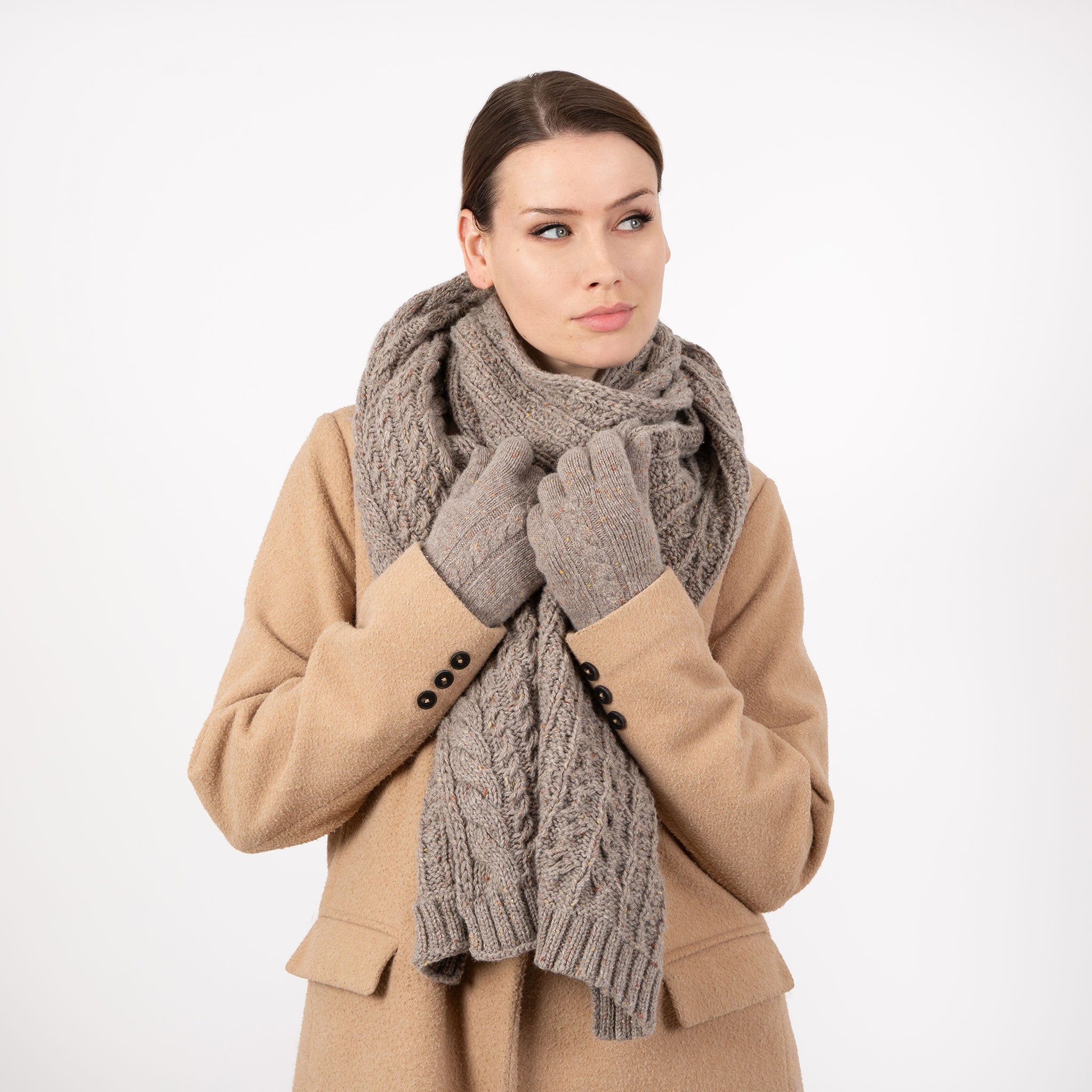 MINI_KNIT_SCARF_DROP_2_SIMPLE_