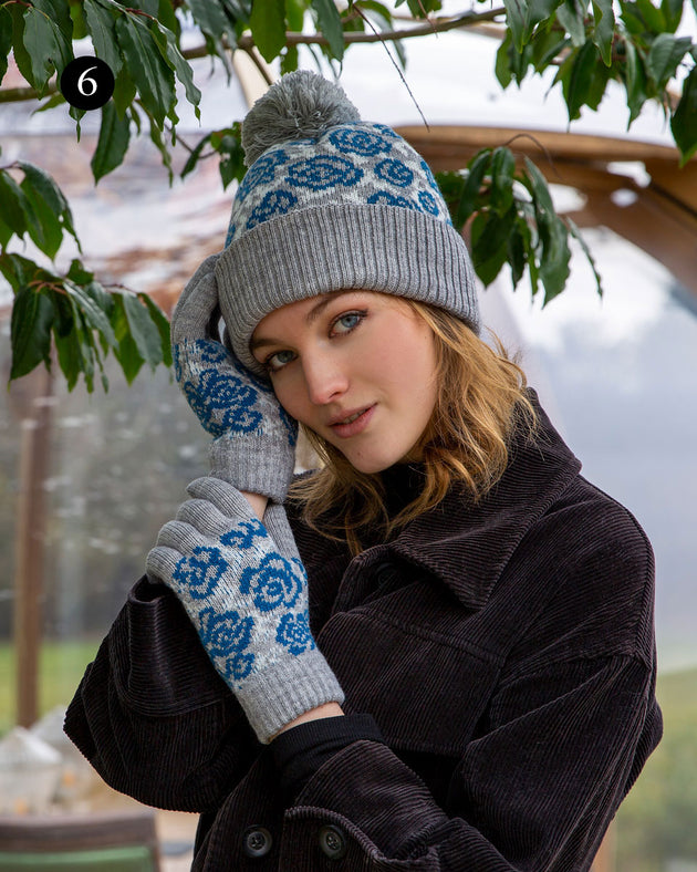 women's knitted gloves hat with rose pattern