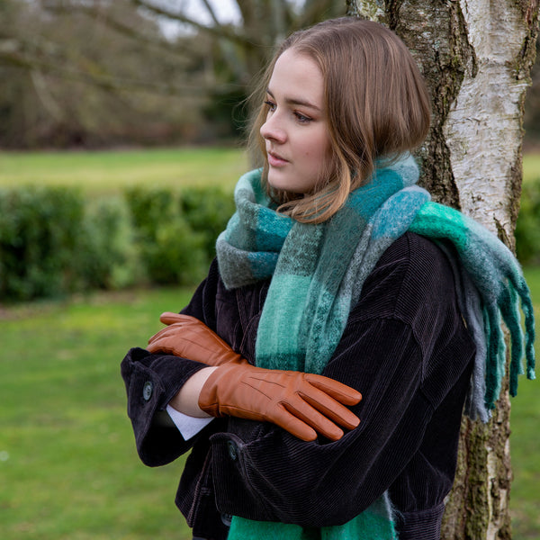 Women’s Touchscreen CashmereLined Leather Gloves Dents