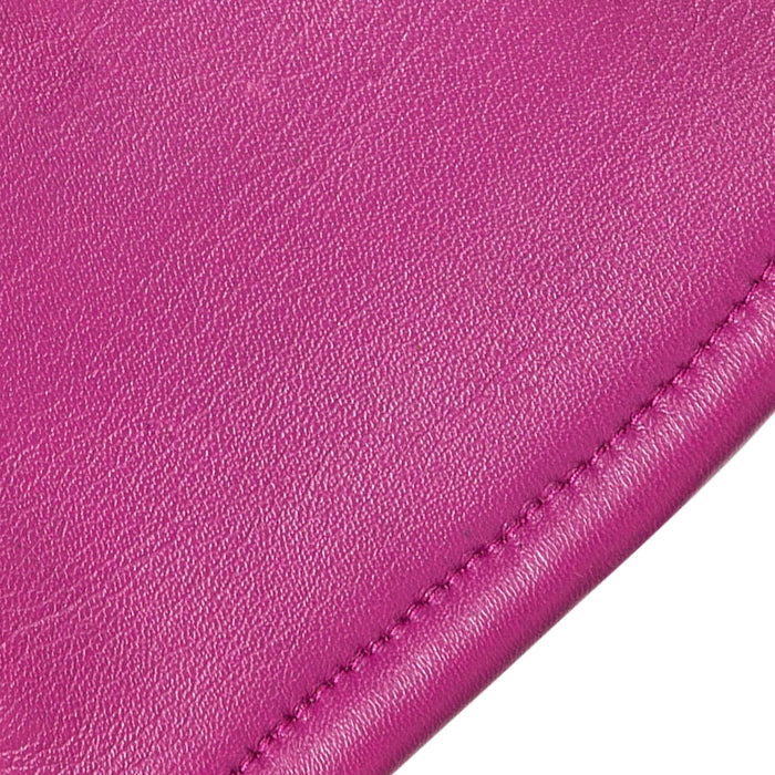 Women's Single Point Lined Leather Gloves in Hot Pink Closeup