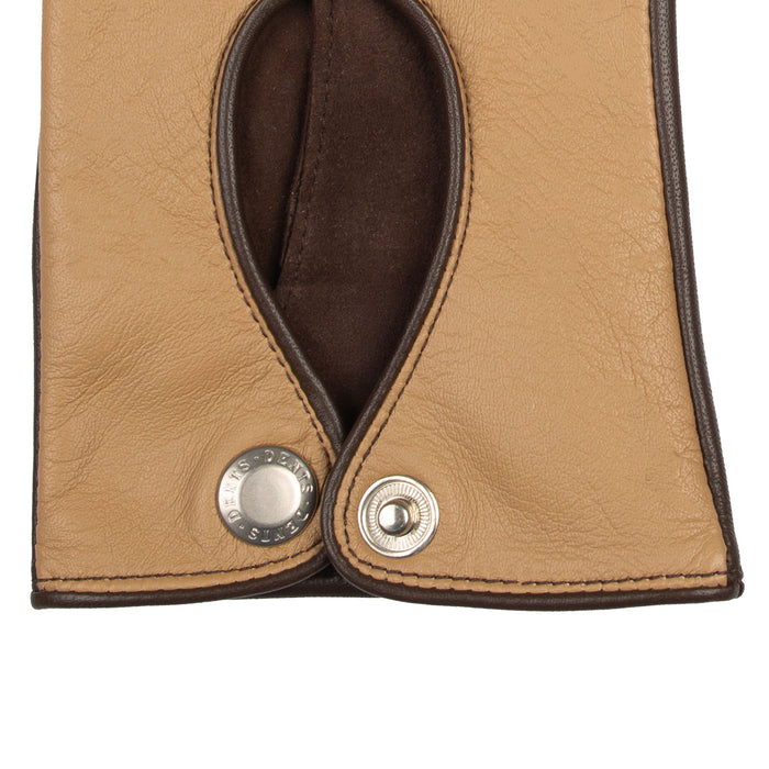 Women's touchscreen leather driving gloves in toffee/mocca right cuff